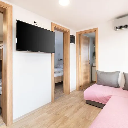 펜션 Mobile Banovi Dvori Iv *