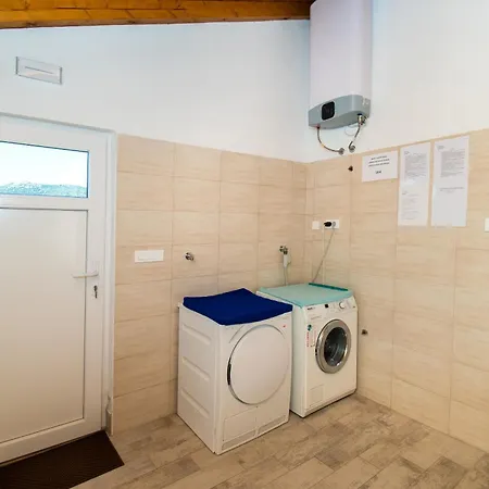 Holiday home Mobile Banovi Dvori Iv Tisno