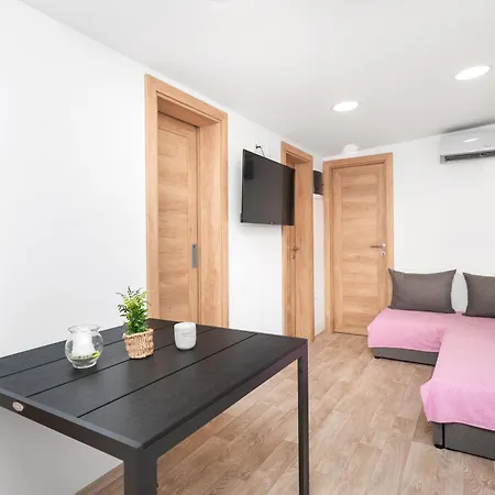 Mobile Banovi Dvori Iv * 티스노