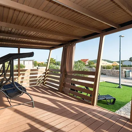 펜션 Mobile Banovi Dvori Iv