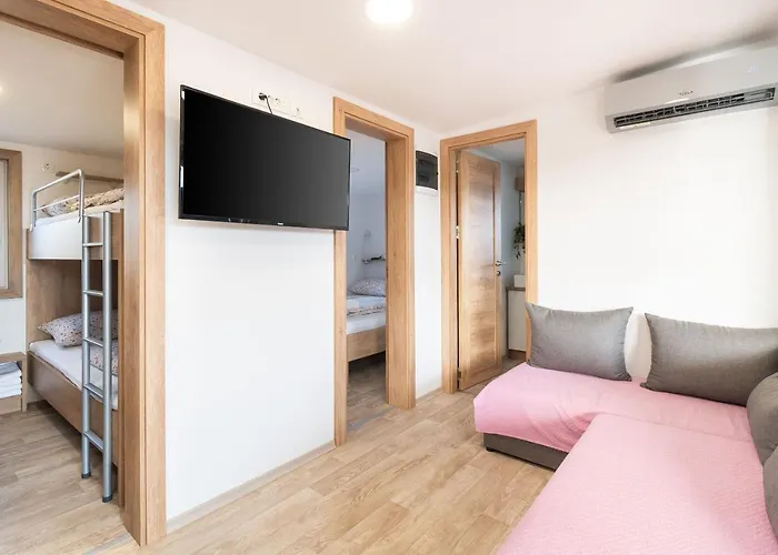 Vakantiehuis Mobile Banovi Dvori Iv *