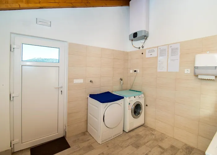 Vakantiehuis Mobile Banovi Dvori Iv Tisno