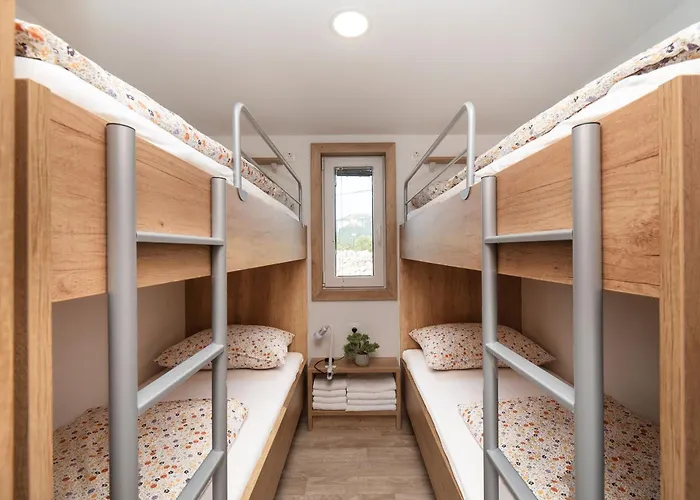 Mobile Banovi Dvori Iv Vakantiehuis