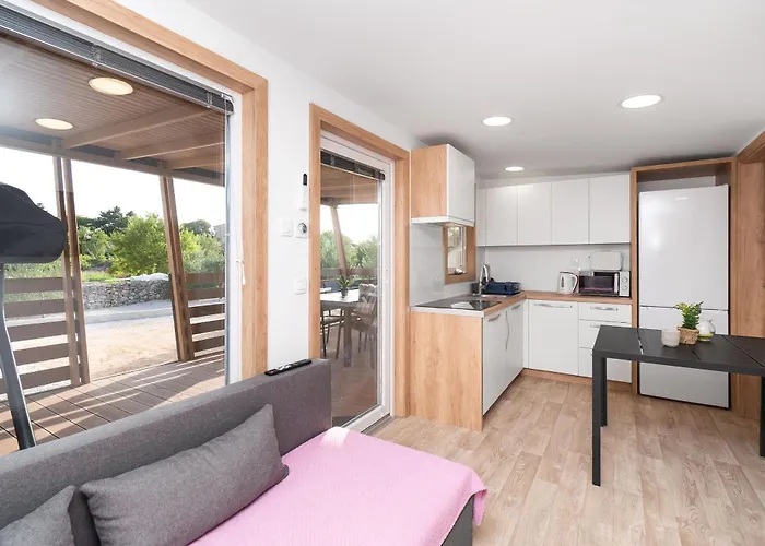 Vakantiehuis Mobile Banovi Dvori Iv *