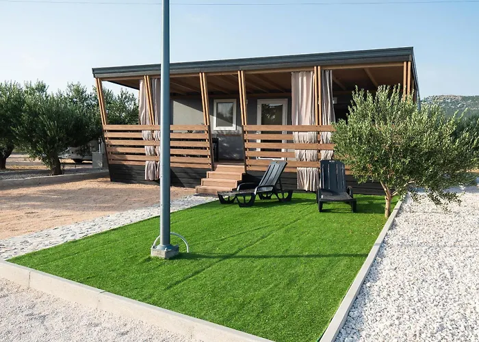 Vakantiehuis Mobile Banovi Dvori Iv Tisno